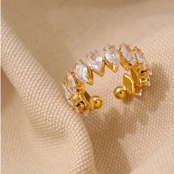 ◾️Luxurious 18K Gold Plated Marquis 3A CZ Crystal Adjustable Ring - Picture 12 of 13
